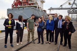 Зеленський та посли країн G7 прибули до Одеського порту (фото)