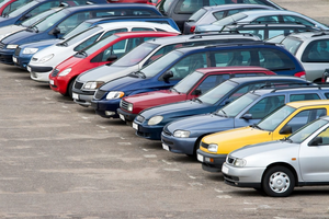 Сколько стоит б/у авто: эксперты прогнозируют снижение цен на машины
