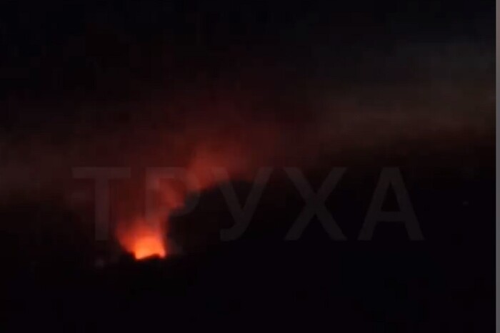 У Харкові пролунали вибухи, є пожежі (відео)