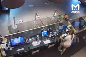 «Я вам не росіянка»: Норвезька дипломатка розкритикувала сервіс у готелі Мурманська (відео)