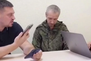 Окупант був змушений умовляти дружину поспілкуватися