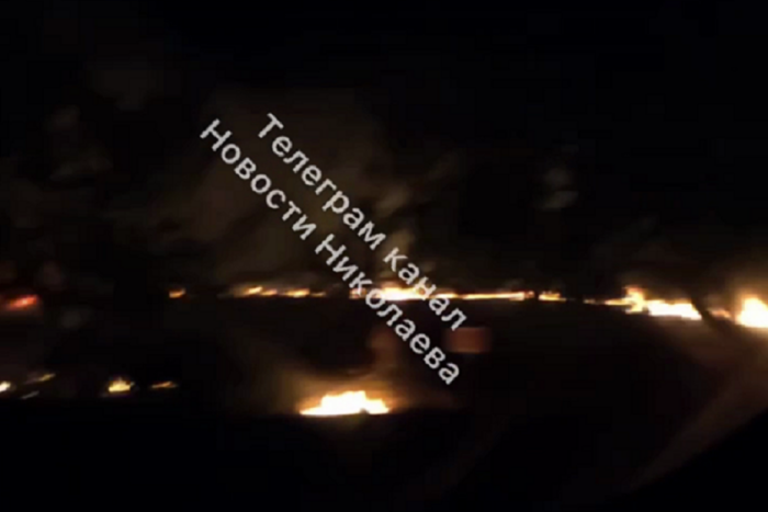 Окупанти масовано обстрілюють Миколаїв, є пожежі (відео)