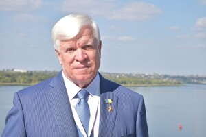 Олексій Вадатурський мріяв поновити пасажирське пароплавство Дніпром від Києва до Чорного моря