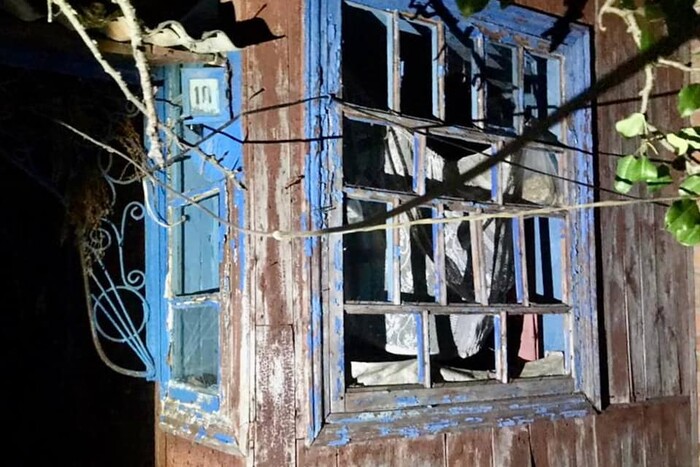 Окупанти з «Градів» накрили Дніпропетровщину: зруйновані будинки, є тяжко поранені (фото)