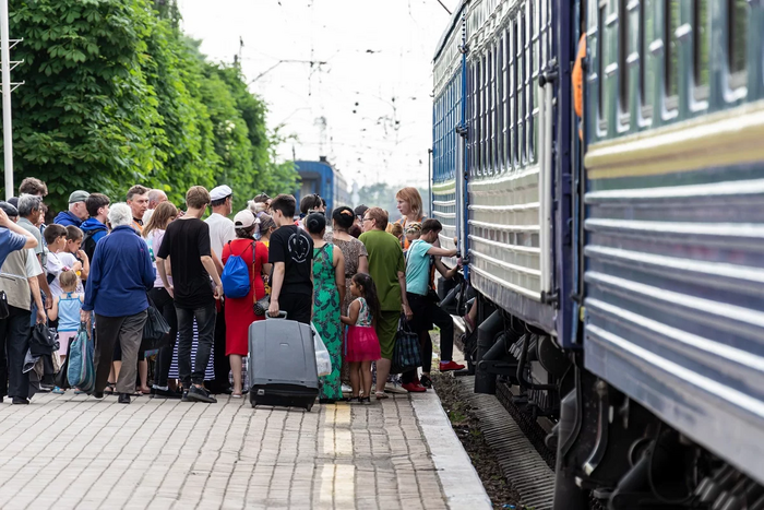 Из Донбасса эвакуировались уже две трети населения