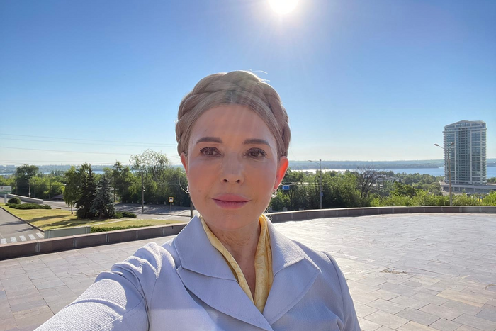 Тимошенко прочитала газету 170-річної давності і пережила шок