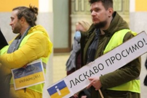 Як змінилась допомога нашим біженцям у країнах Європи. Пряма мова  українок