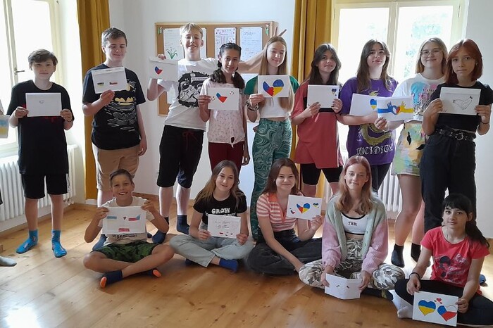 Наші у Празі. Учителька з Донбасу організувала садочок, школу та літній табір для дітей з України
