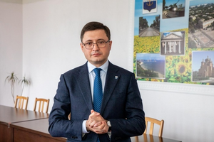 «Першим втік із міста». Мер Маріуполя Бойченко відповів на звинувачення 