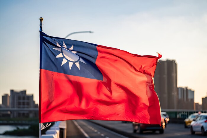 Тайвань запустив сигнальні ракети через нерозпізнані літаки 