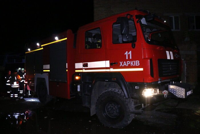 Нічний обстріл Харкова: рятувальники повідомили про наслідки (фото)