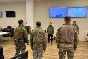 Нагороду вручатимуть військовим і цивільним, які внесли вагомий внесок у зміцнення оборони України