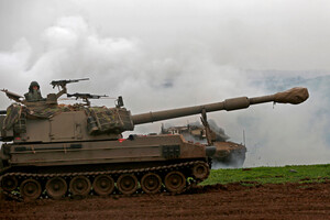 Україна просить у Німеччини далекобійну артилерію