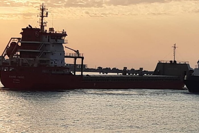 9 серпня із порту «Чорноморськ» вийшло судно Rahmi Yagci і балкер-панамакс Ocean Lion