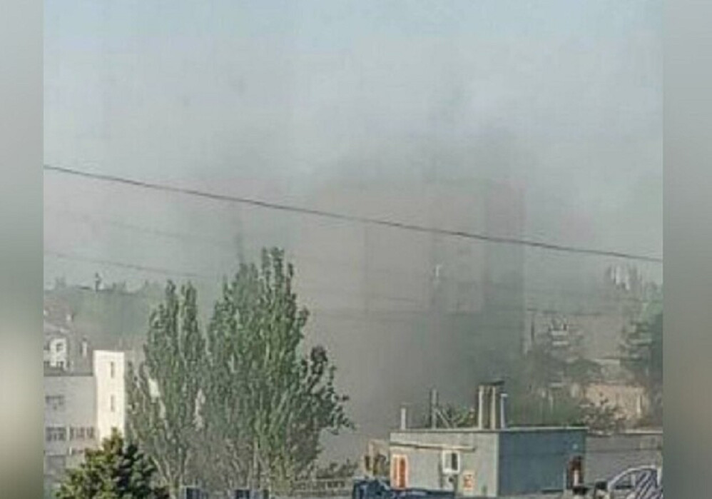 В окупованому Мелітополі пролунав вибух: палає будівля МВС