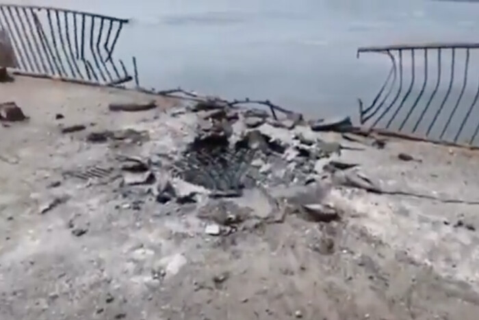Удар ЗСУ по Каховському мосту: опубліковано відео руйнувань