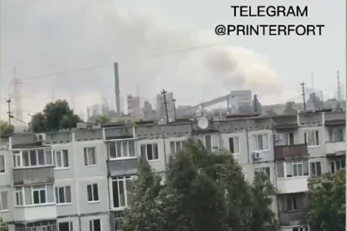 Окупанти знову обстріляли Запорізьку АЕС, над станцією – дим (відео) 