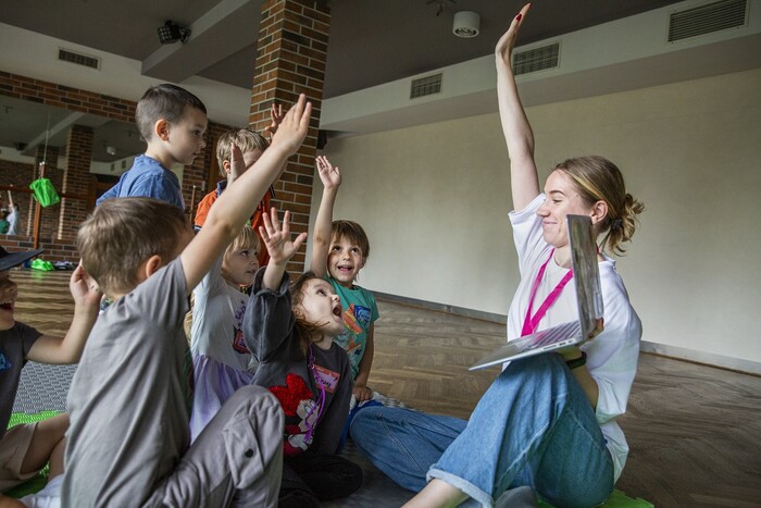 У Варшаві відкриється український дитячий центр для підтримки родин переселенців 