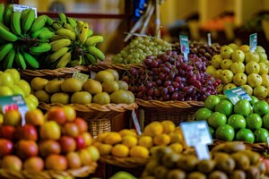 У більшості країн світу ціни на овочі та фрукти зростають