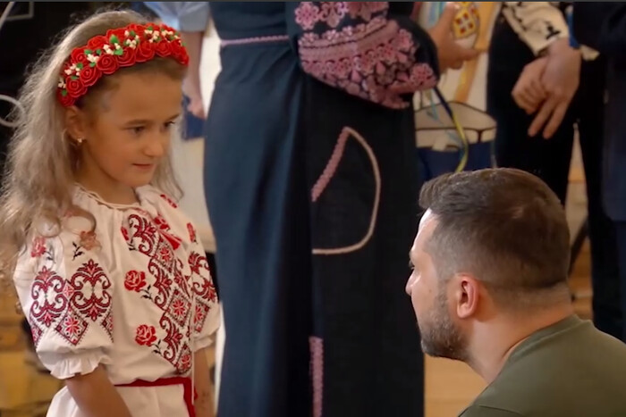 Зеленський зустрівся із маленькими українцями-героями: неймовірні історії (відео) 