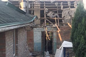 У результаті обстрілу пошкоджено 13 приватних будинків