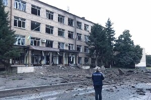 Ворожа ракета впала біля коледжу в центрі Харкова