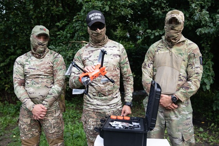 Бійці Сил спецоперацій отримали дрони від волонтерів (фото)