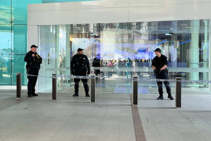 Терорист обстріляв аеропорт у австралійській столиці
