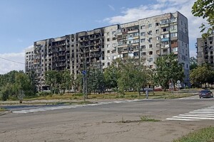 Русский мир захватил улицу Новороссийскую. Свежие фото из Мариуполя
