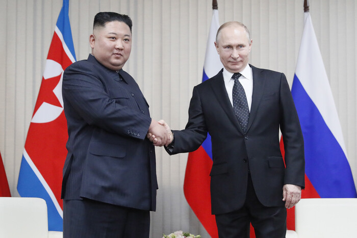 Диктаторы объединяются: Путин написал письмо Ким Чен Ыну