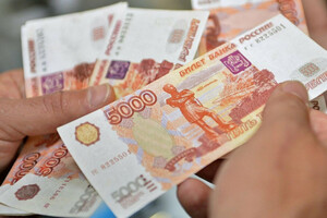 Как рашисты заманивают чиновников РФ на оккупированные территории: данные разведки