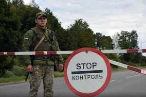 Виїзд чоловіків за кордон: Зеленський відповів, коли знімуть заборону 