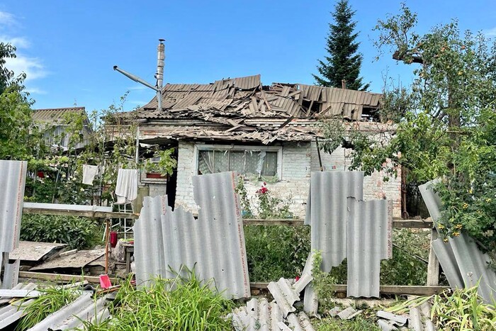 Пошкоджено десятки будинків: наслідки обстрілу Нікополя (фото)