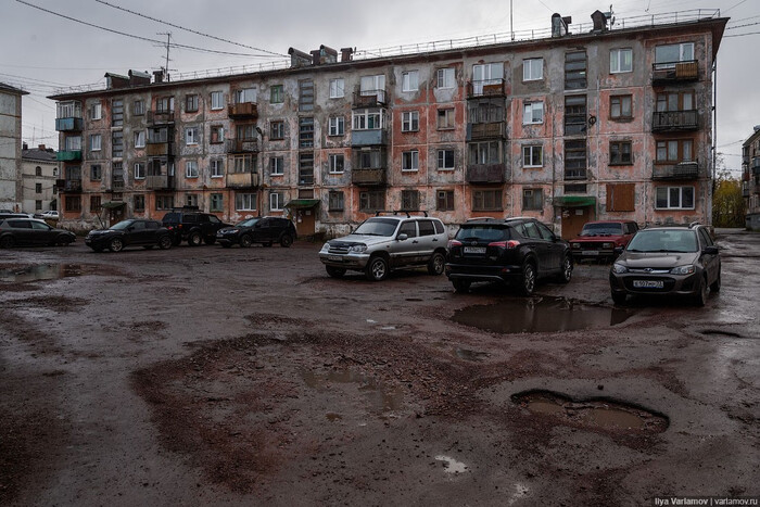 Украина их уже разбомбила? Жуткие фото из российской глубинки