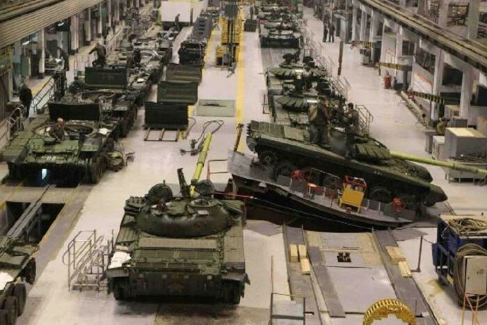 «Промислова мобілізація» в РФ: оборонний комплекс почав працювати цілодобово