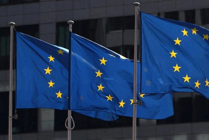 Візовий бан росіян: Єврокомісія анонсувала обговорення на рівні ЄС
