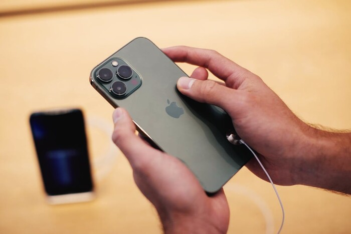 Apple представит новый iPhone 14 в начале осени