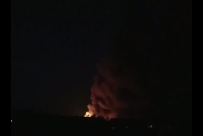 На найбільшій авіабазі російських окупантів Бельбек пролунали вибухи