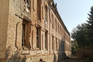 Окупанти знищили на Донеччині ще два навчальних заклади (фото)