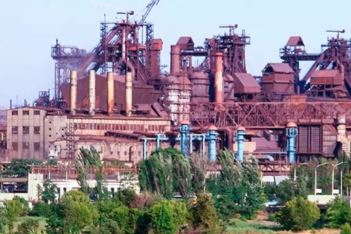 Окупанти ріжуть на металобрухт Маріупольський металургійний комбінат – радник мера