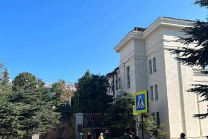 Вибухи в Криму: у штабі окупантів знесло дах (фото, відео)
