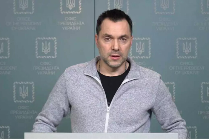 Скандал на Банковій: Подоляк розповів про посаду Арестовича в Офісі президента