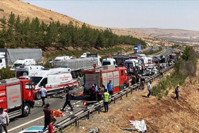 Масштабна ДТП у Туреччині: 15 загиблих, понад 20 поранених
