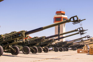 Кулеба назвав країни, які досі не поставляють Україні озброєння