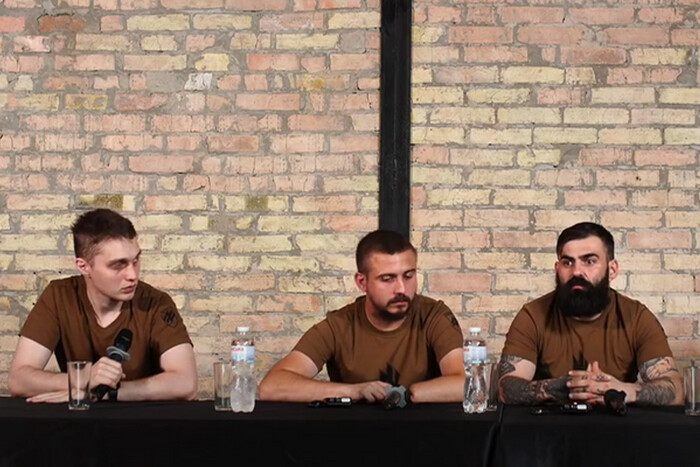 Встромляли голки у рани: захисники «Азовсталі» розповіли про тортури в полоні