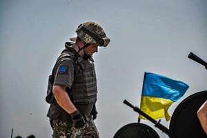 Українські захисники героїчно боронять країну від загарбників