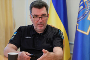 Данілов закликав українців готуватися до затяжних бойових дій