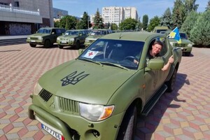 Комаров показал, на что потратил деньги от продажи своего уникального авто