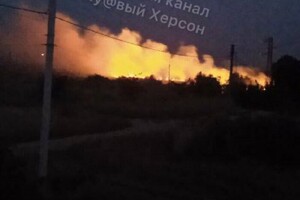 Біля Антонівського мосту знову лунали вибухи: деталі станом на ранок