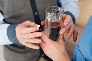 Ситуація на ЗАЕС. Медики видають жителям Запоріжжя йодид калію